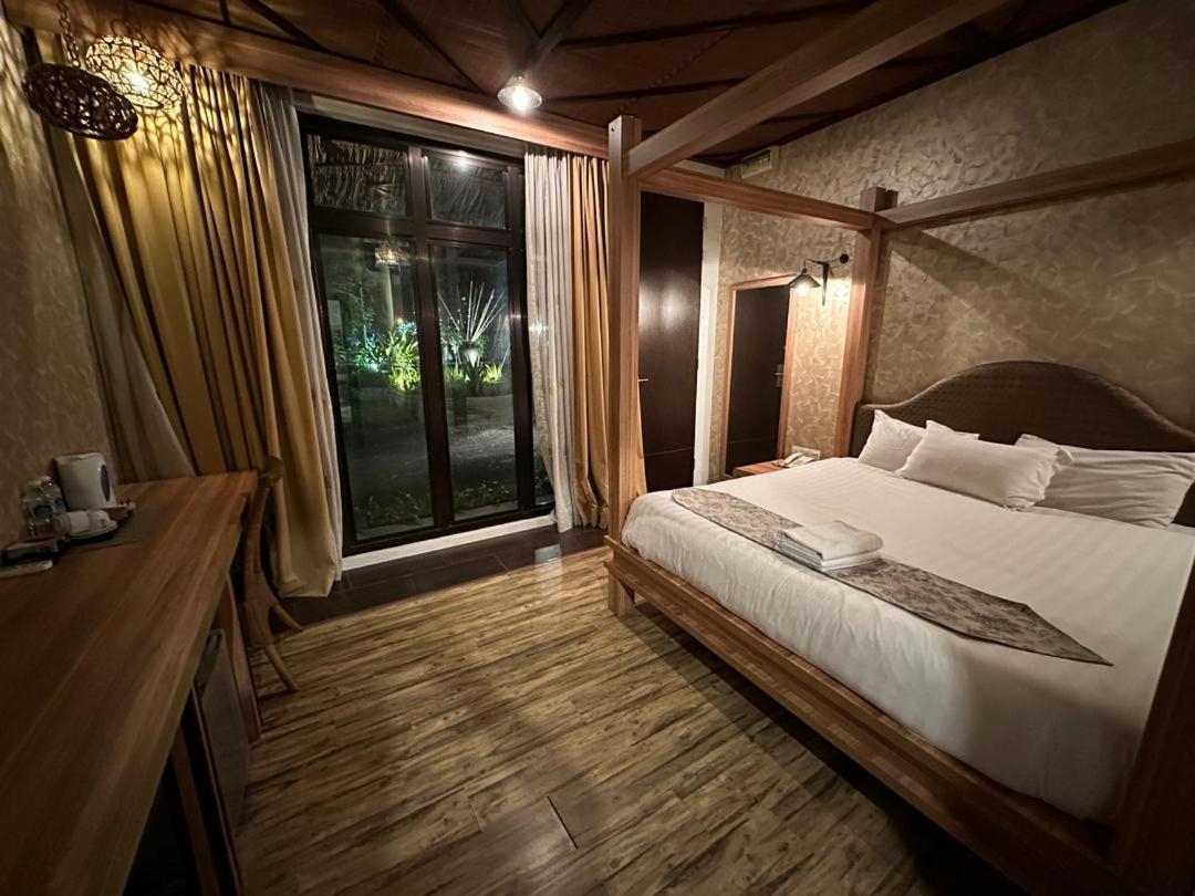 I Garden Hotel Ипох Экстерьер фото